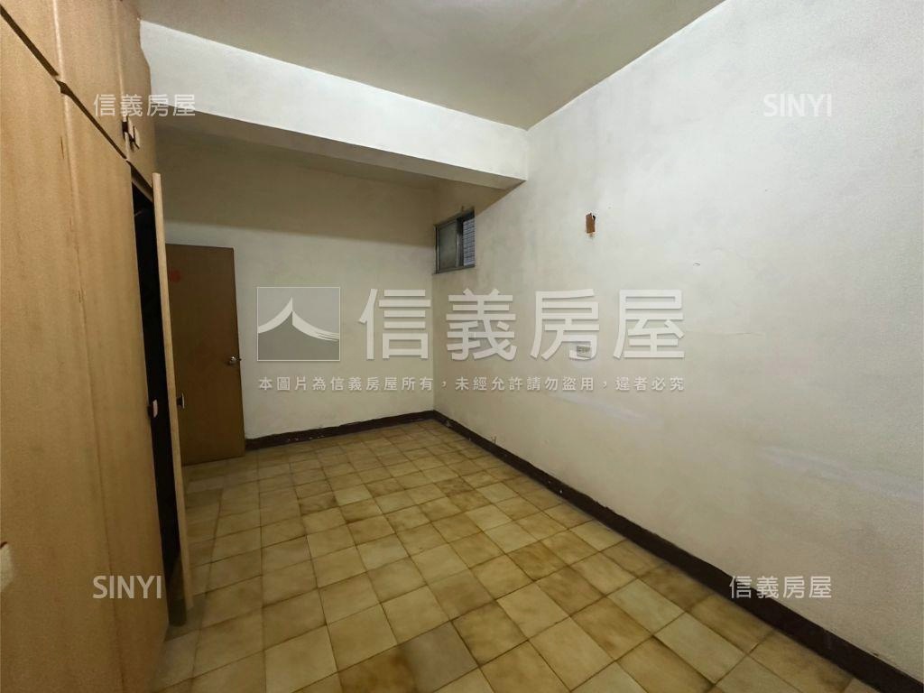 麗池培英二樓方正美寓房屋室內格局與周邊環境