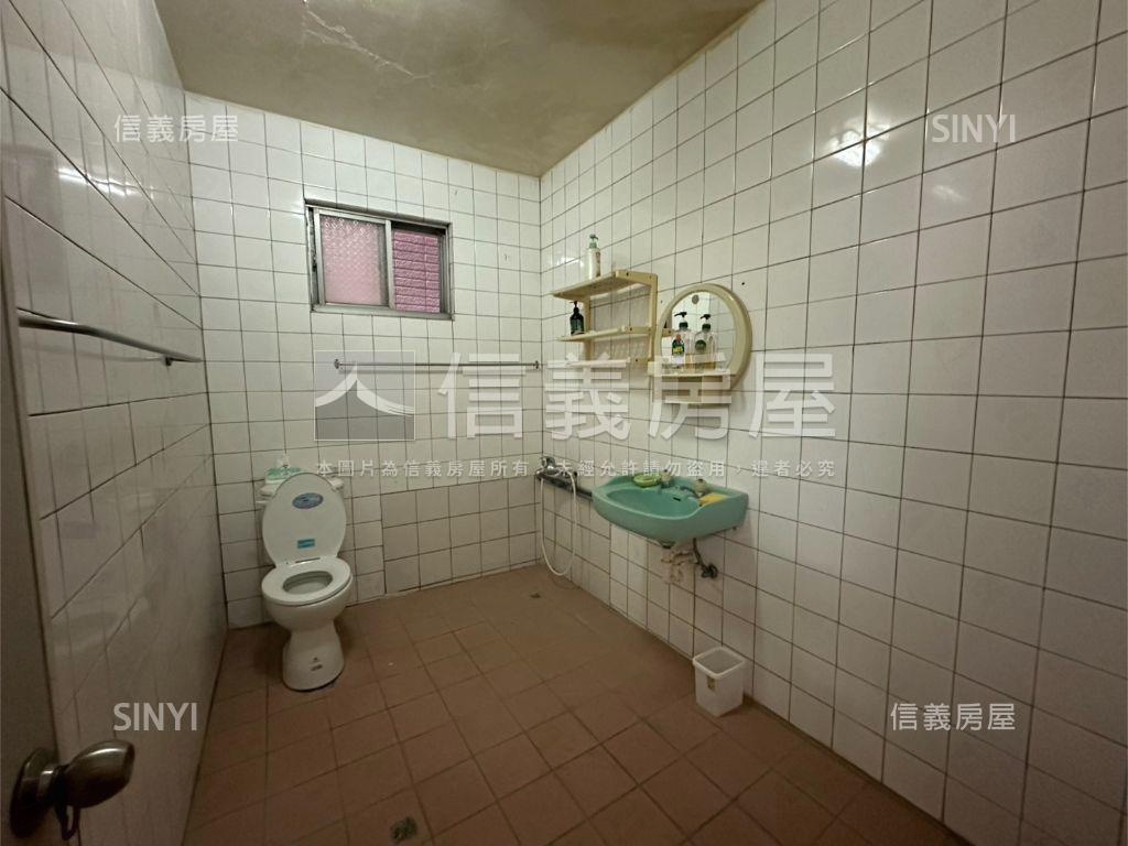 麗池培英二樓方正美寓房屋室內格局與周邊環境