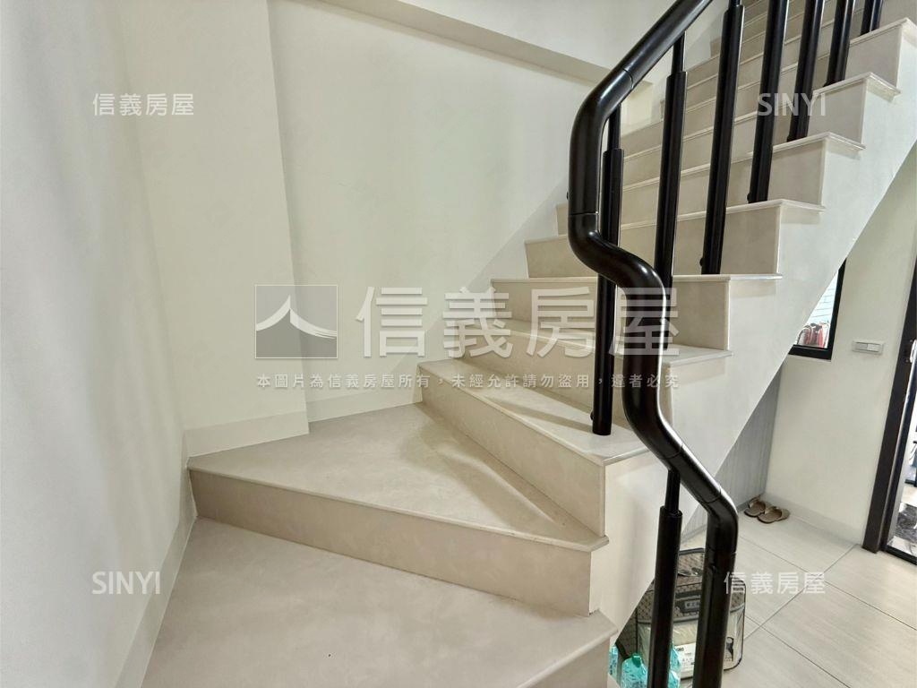 西港約四年孝親透天房屋室內格局與周邊環境