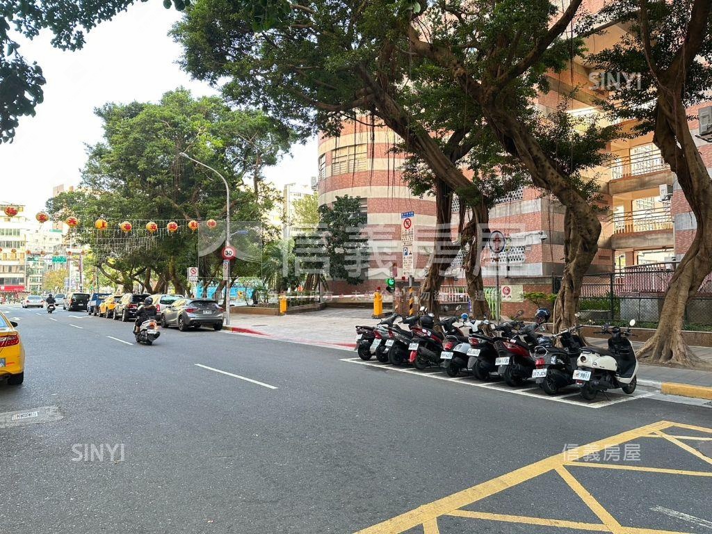 近西門／北門站。黃金店面房屋室內格局與周邊環境