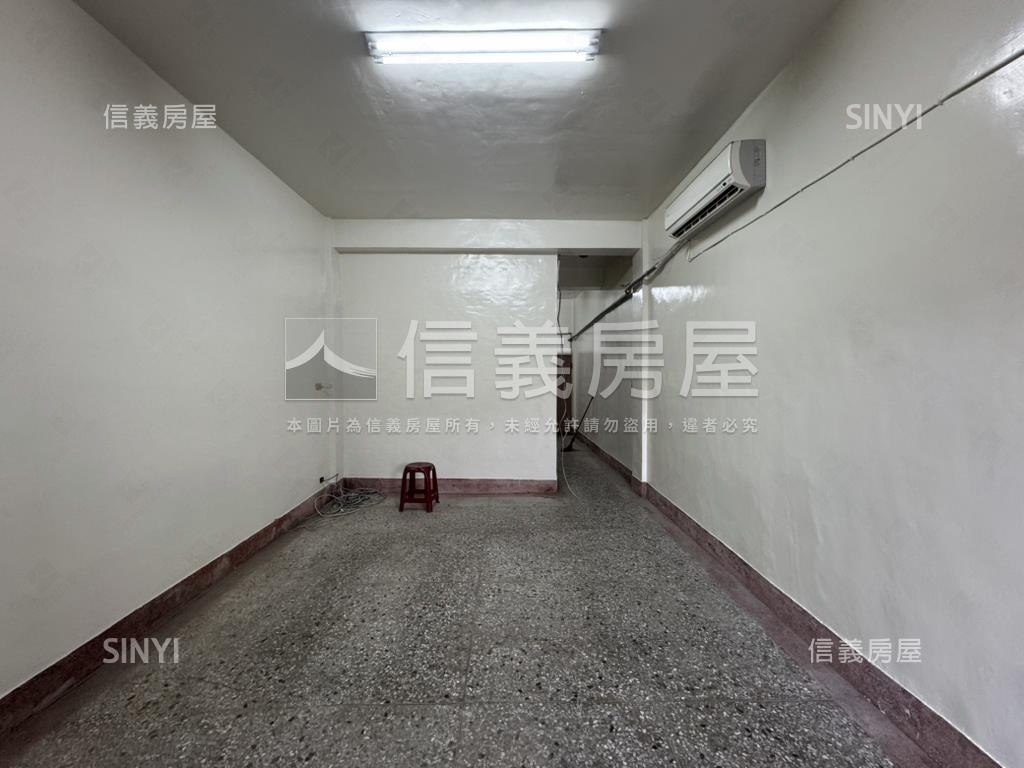 專任東發路騎樓透天房屋室內格局與周邊環境