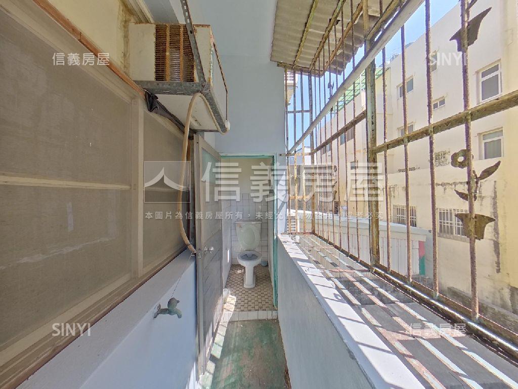 專任東發路騎樓透天房屋室內格局與周邊環境