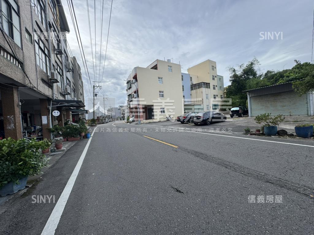 專任東發路騎樓透天房屋室內格局與周邊環境