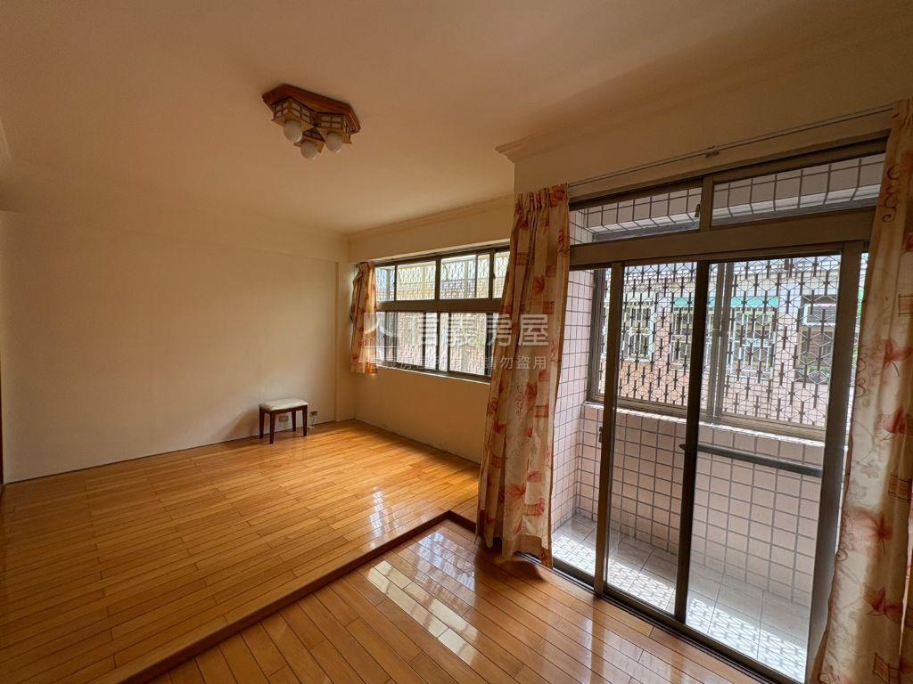 埔心大坪數四房美透天房屋室內格局與周邊環境