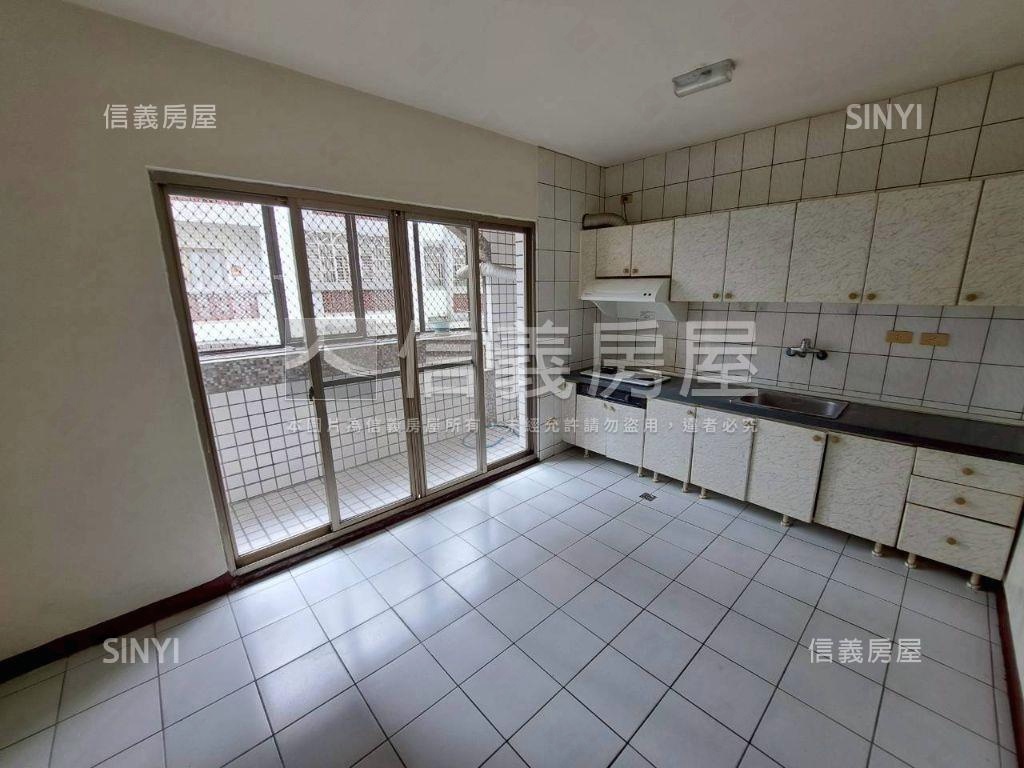 東方大鎮優質邊間透天房屋室內格局與周邊環境