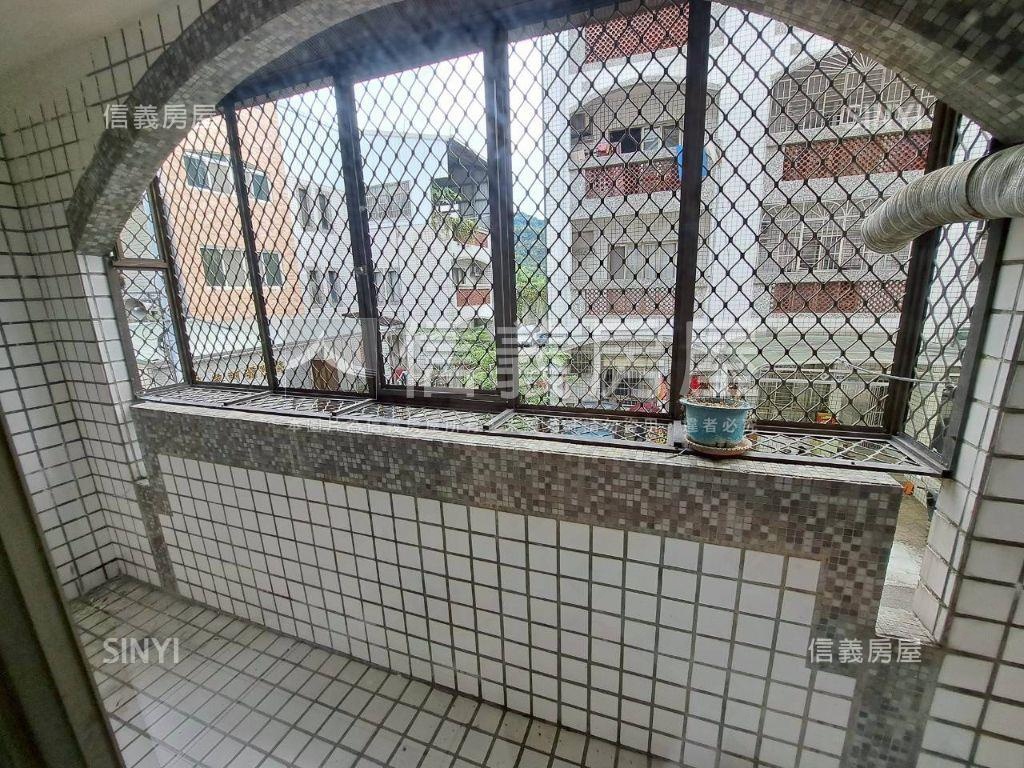 東方大鎮優質邊間透天房屋室內格局與周邊環境