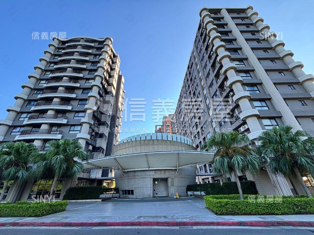 近輕軌校區旁大面寬金店面房屋室內格局與周邊環境