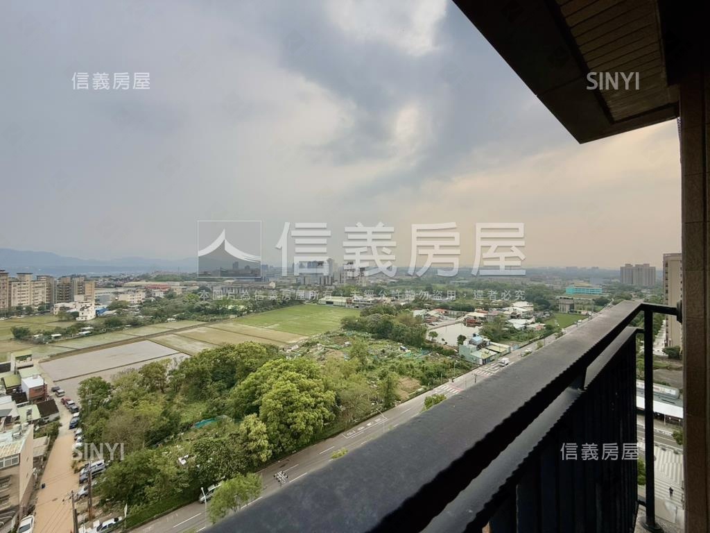 獨家次頂樓正南三房車位房屋室內格局與周邊環境