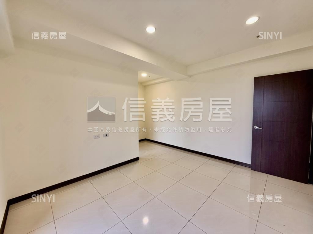 獨家次頂樓正南三房車位房屋室內格局與周邊環境