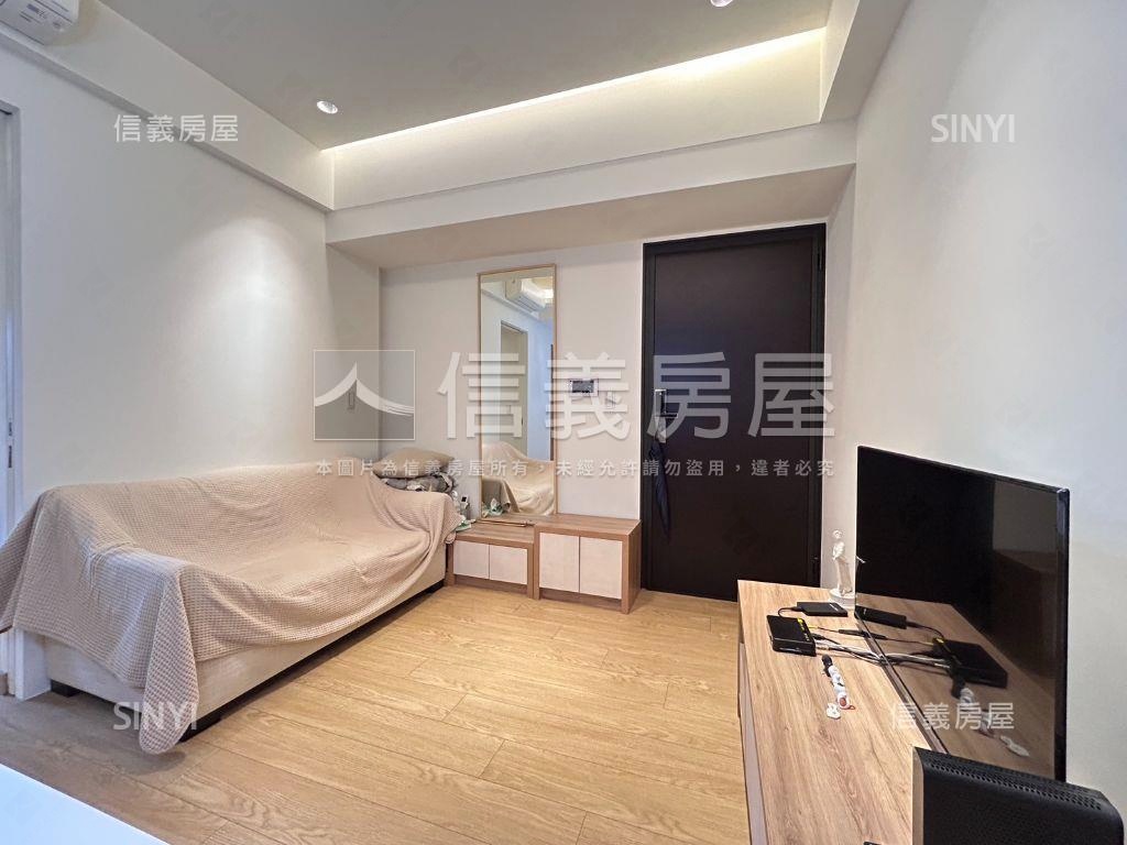 雙捷晶華２＋１有車位唷房屋室內格局與周邊環境