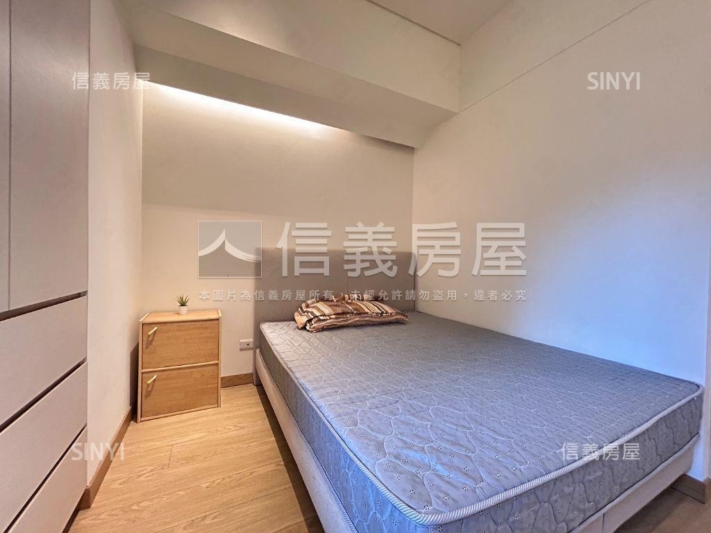 雙捷晶華２＋１有車位唷房屋室內格局與周邊環境