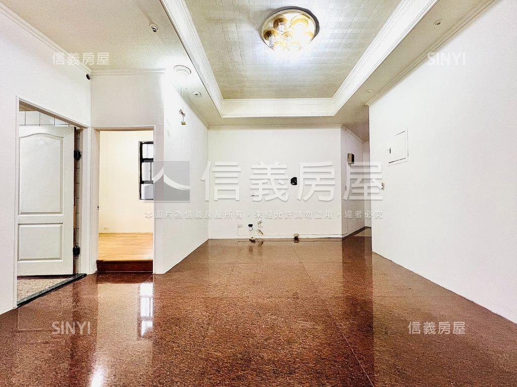 【貴和捷運】電梯六樓房屋室內格局與周邊環境