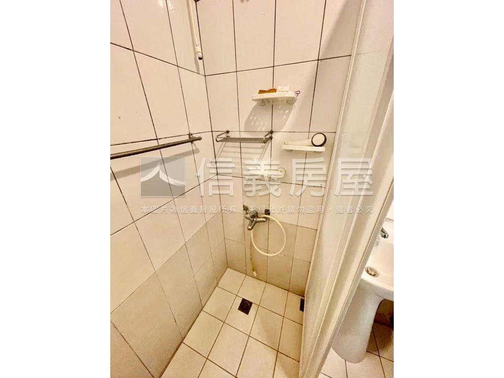 三興全聯旁邊間美寓房屋室內格局與周邊環境