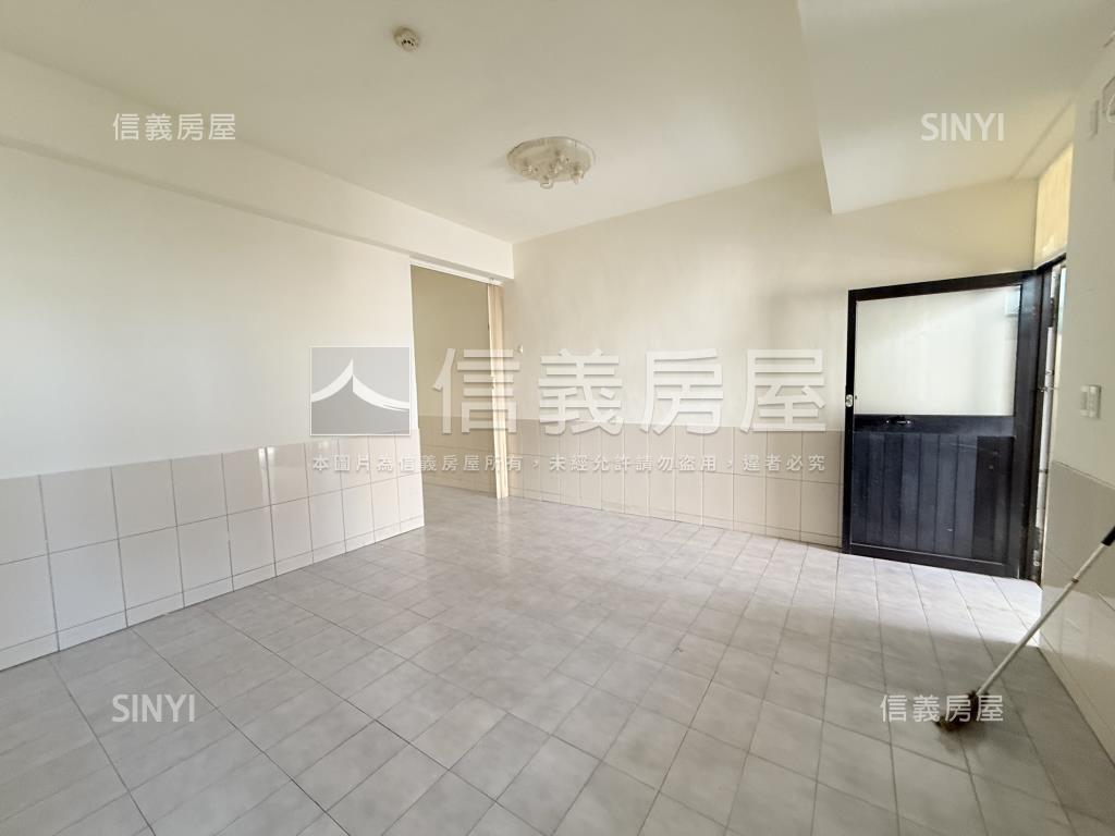 寸土寸金台北市透天房屋室內格局與周邊環境