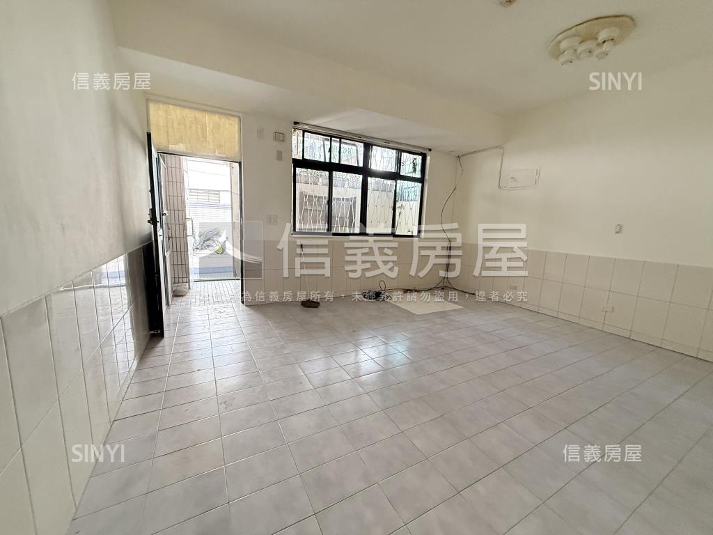寸土寸金台北市透天房屋室內格局與周邊環境