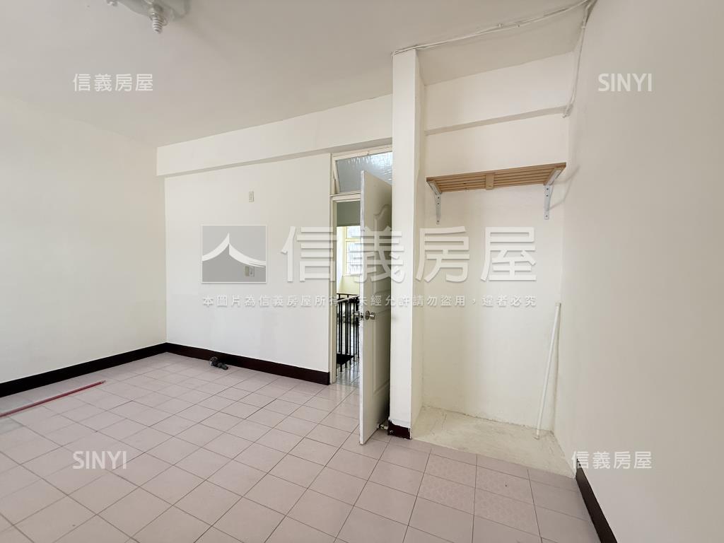 寸土寸金台北市透天房屋室內格局與周邊環境