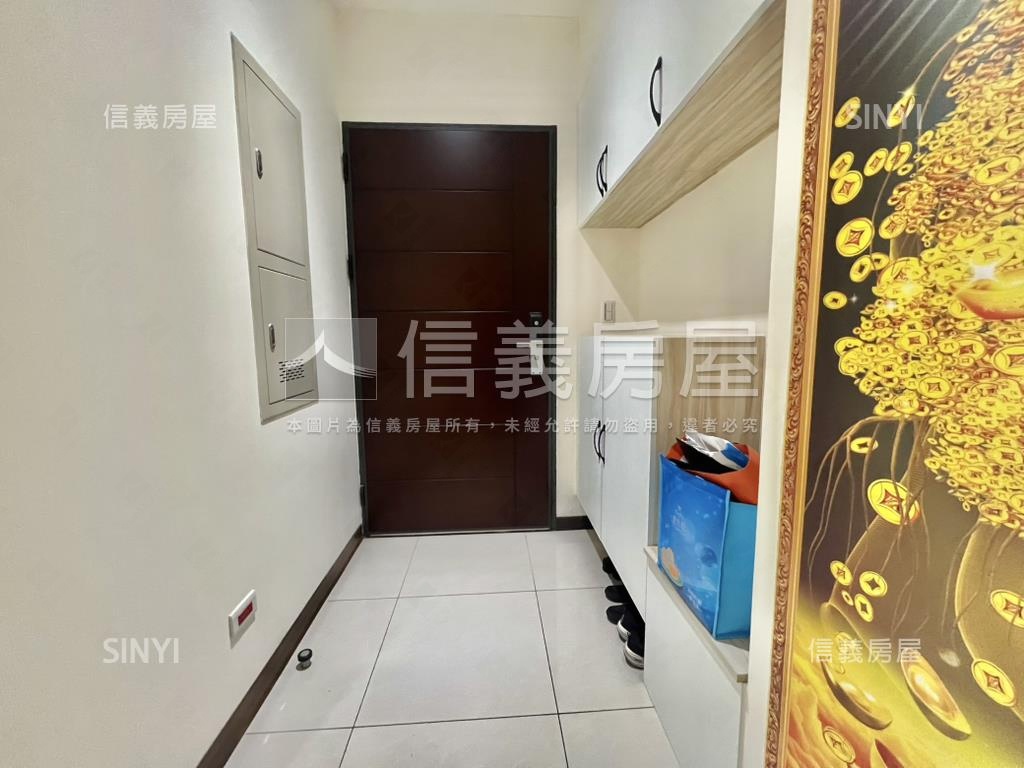 逸居裝潢三房車位房屋室內格局與周邊環境