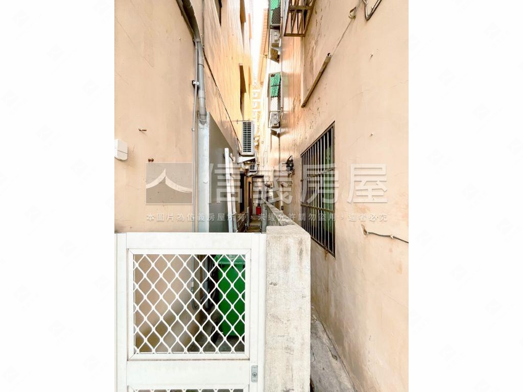 首選逢甲透天住商店面房屋室內格局與周邊環境