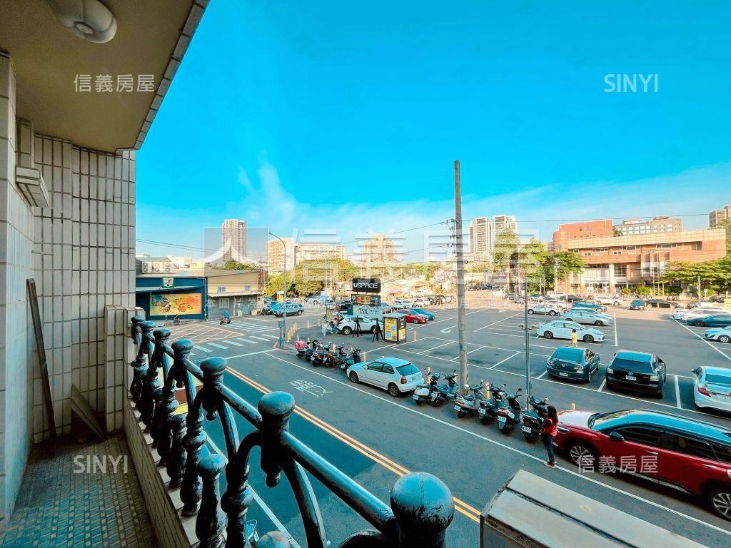 首選逢甲透天住商店面房屋室內格局與周邊環境