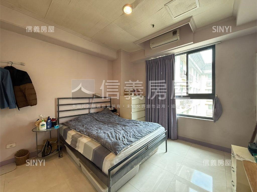 ＧＯＬＦ次頂大四房雙車位房屋室內格局與周邊環境