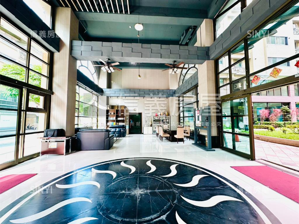 ＧＯＬＦ公園旁四房雙車位房屋室內格局與周邊環境