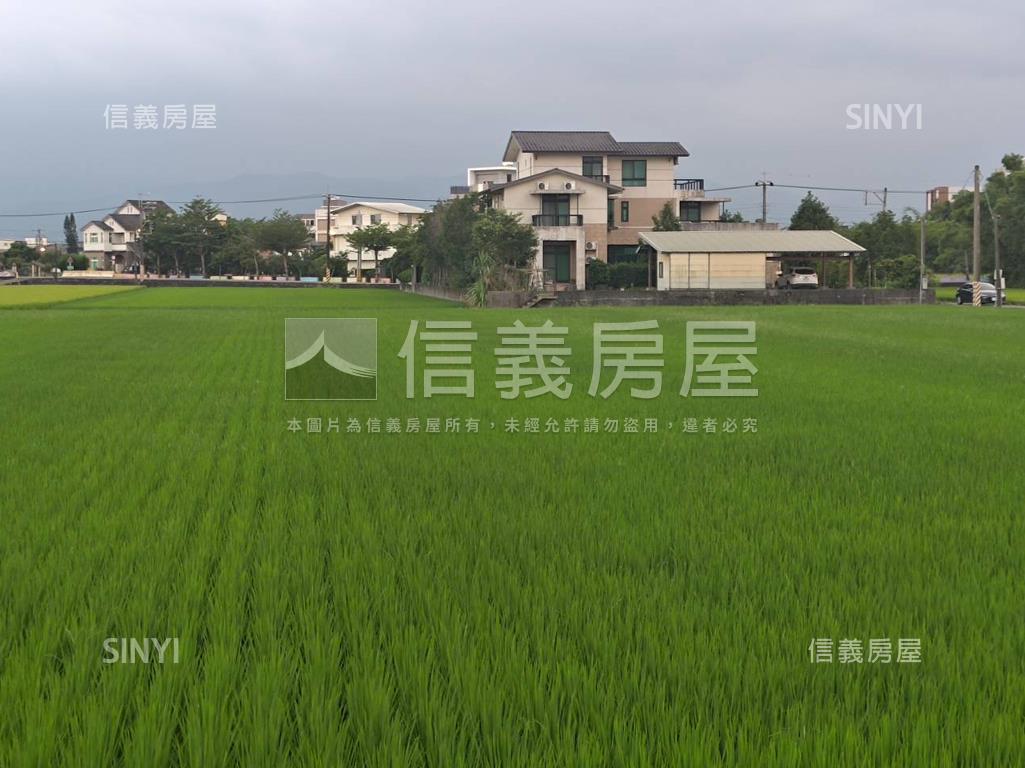 新七賢段黃金１６００坪房屋室內格局與周邊環境