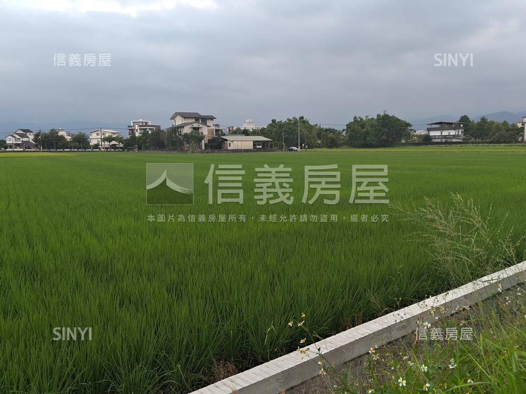 新七賢段黃金１６００坪房屋室內格局與周邊環境