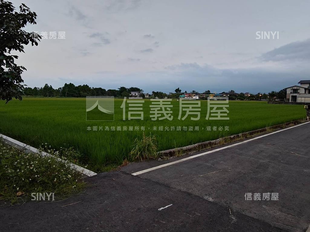 新七賢段黃金１６００坪房屋室內格局與周邊環境