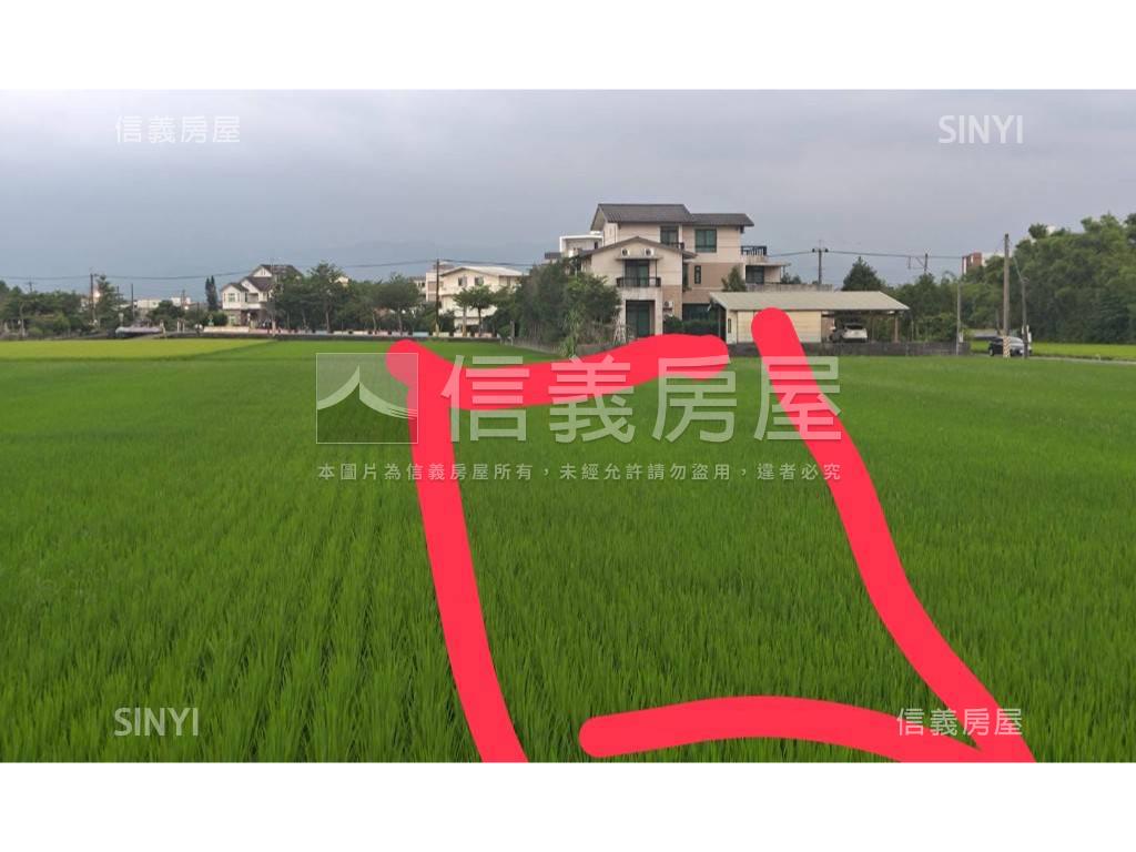 新七賢段黃金１６００坪房屋室內格局與周邊環境