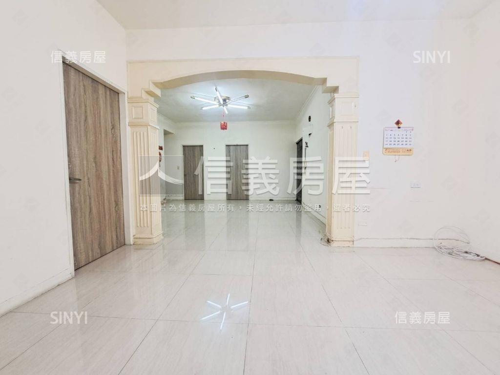 重安街方正明亮三樓房屋室內格局與周邊環境