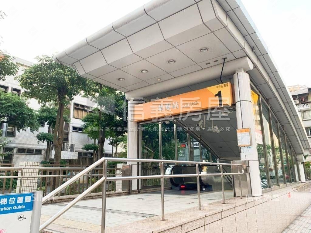 重安街方正明亮三樓房屋室內格局與周邊環境