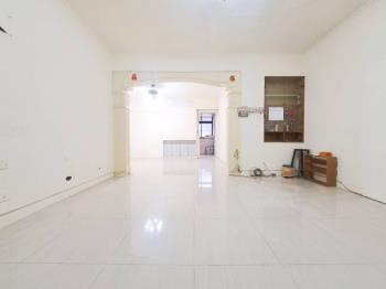 重安街方正明亮三樓