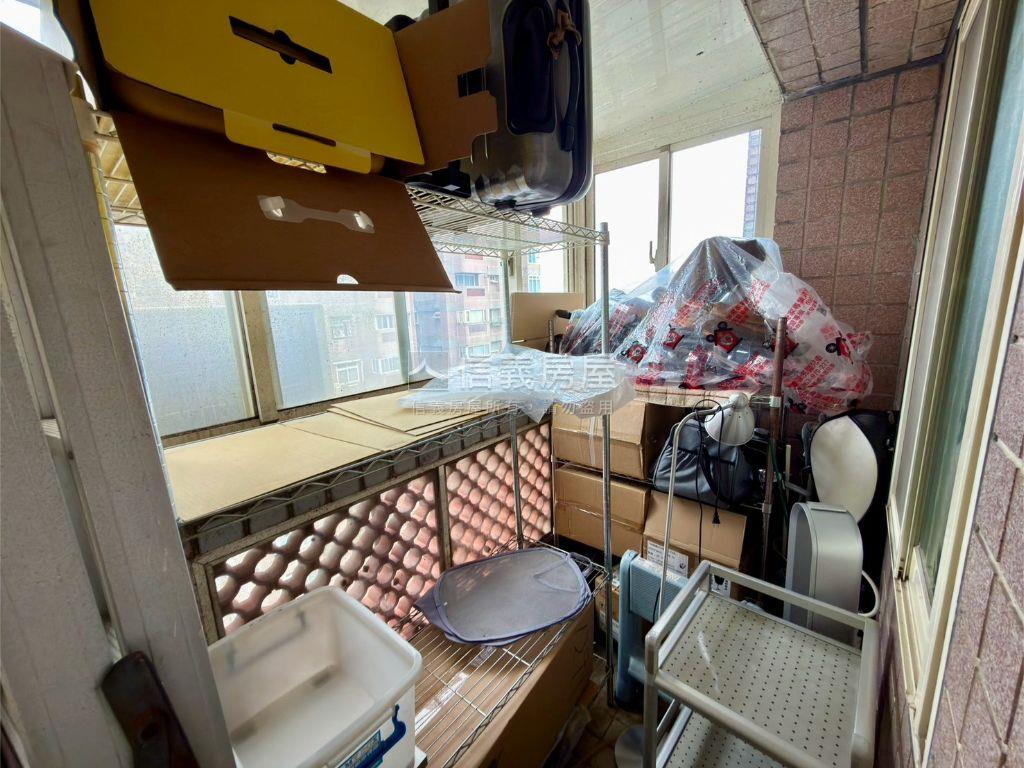 觀天下大４房鋼骨高樓層房屋室內格局與周邊環境