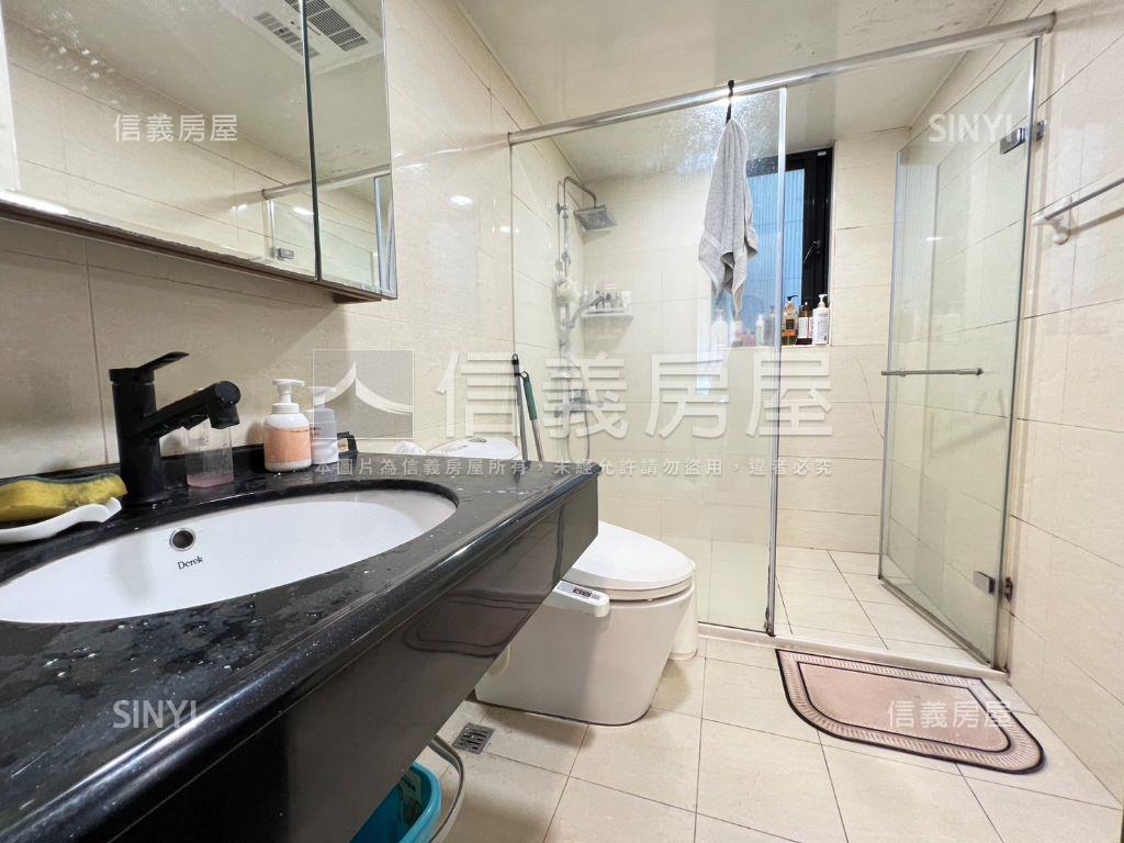 寓上逢甲三面採光兩房車位房屋室內格局與周邊環境