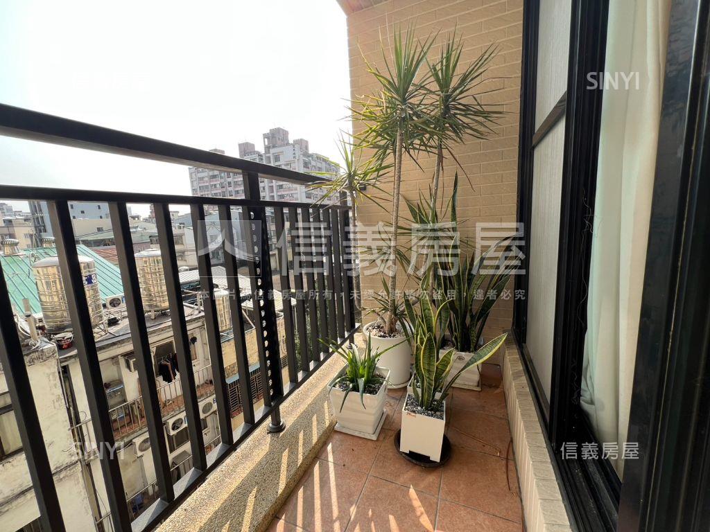 寓上逢甲三面採光兩房車位房屋室內格局與周邊環境