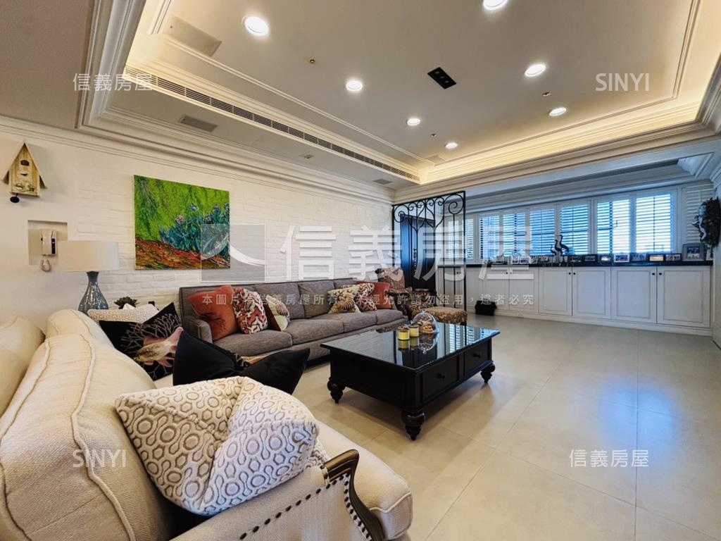 文化中心帝國王座精裝豪邸房屋室內格局與周邊環境