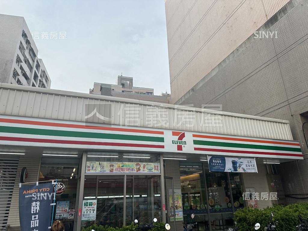 近楠梓加工區寬敞３房華廈房屋室內格局與周邊環境