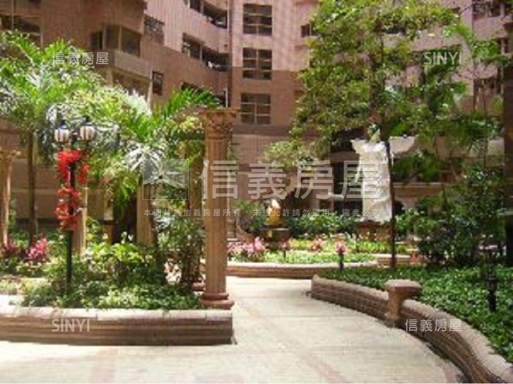 輝皇時代溫馨四房平車房屋室內格局與周邊環境