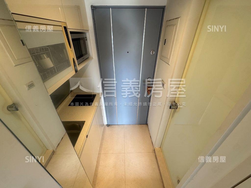 專任柳川河畔美麗渡假套房房屋室內格局與周邊環境