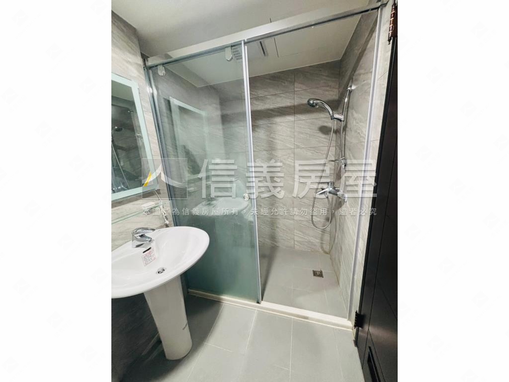 漢寶邊間三房加雙車位房屋室內格局與周邊環境