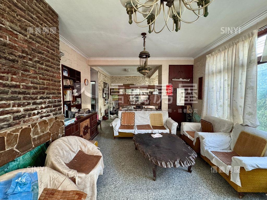 約８５地坪煙囪美軍眷舍房屋室內格局與周邊環境