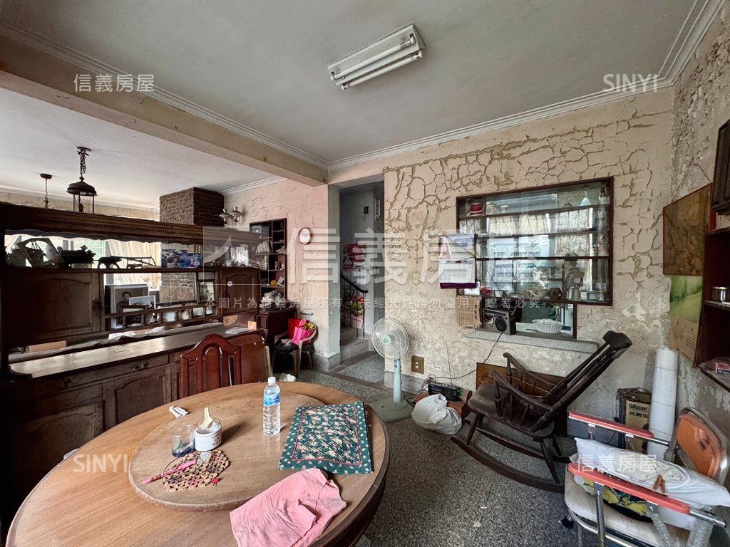 約８５地坪煙囪美軍眷舍房屋室內格局與周邊環境