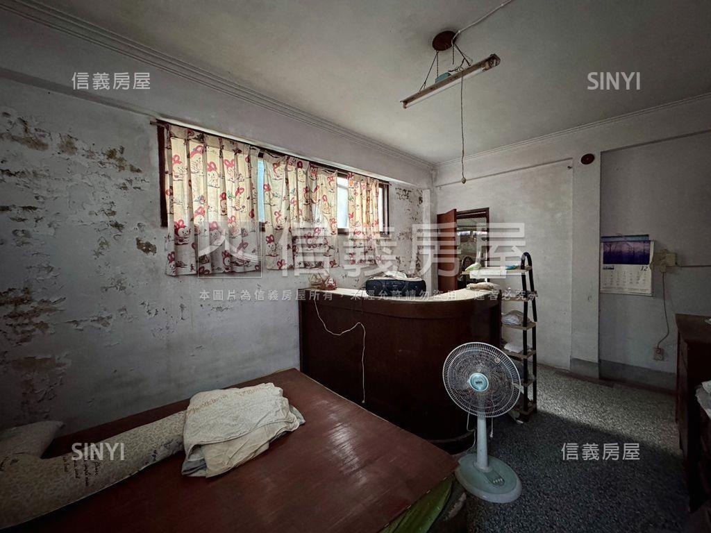 約８５地坪煙囪美軍眷舍房屋室內格局與周邊環境