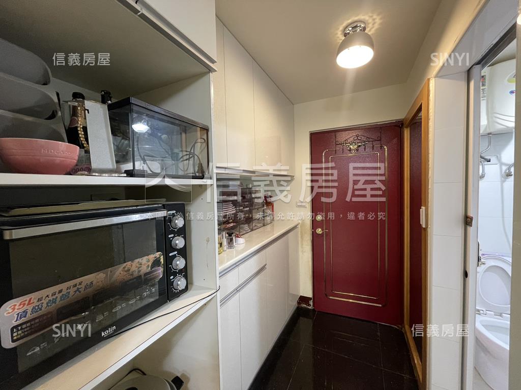 低總價自用收租商辦房屋室內格局與周邊環境