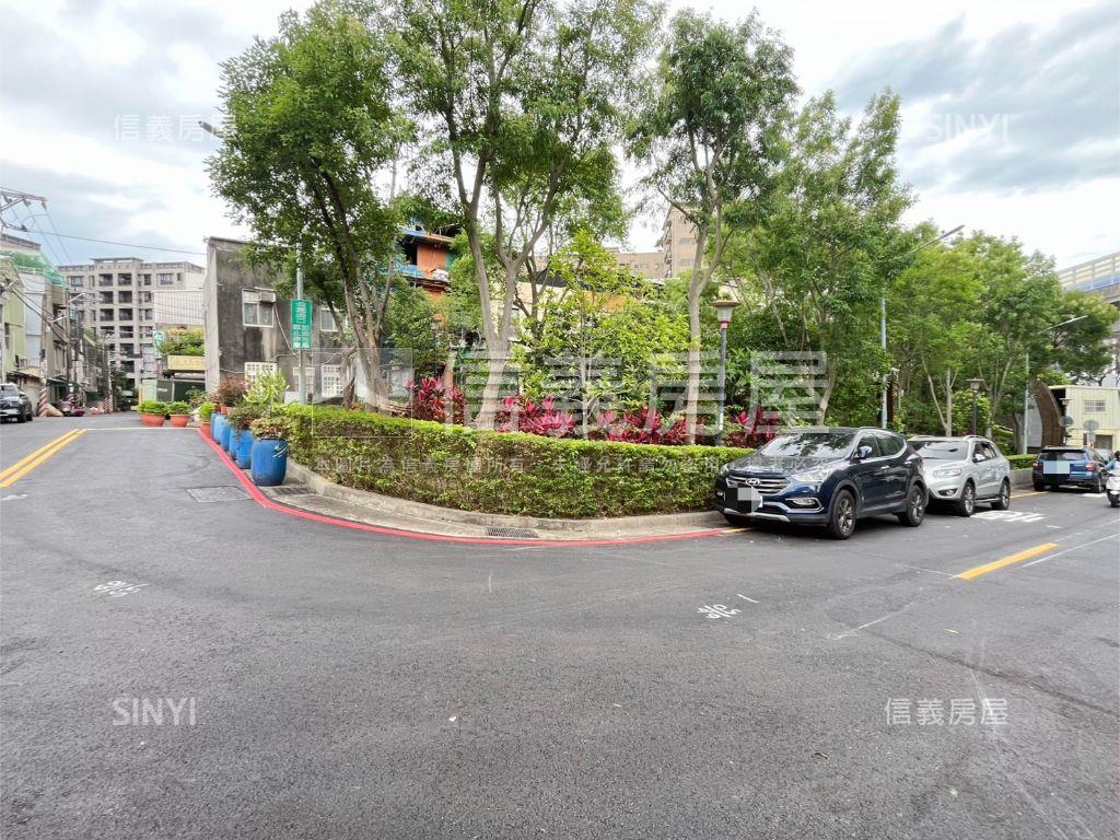 民生社區透天稀有釋出房屋室內格局與周邊環境
