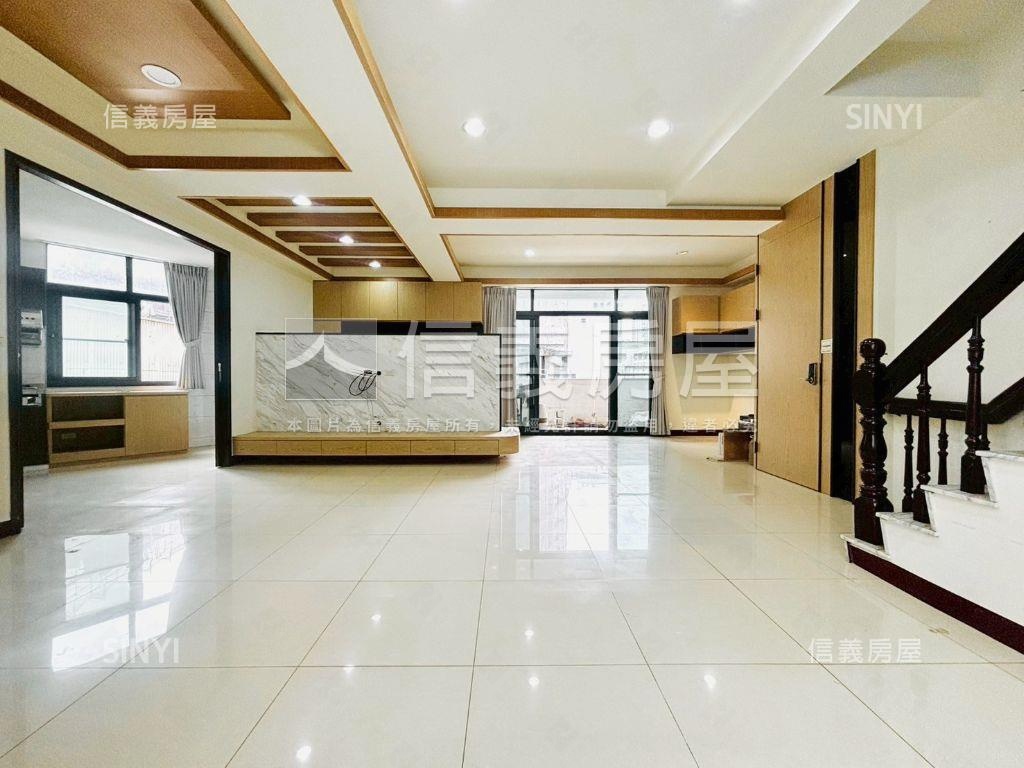 一樓角窗店面＋樓上套房房屋室內格局與周邊環境
