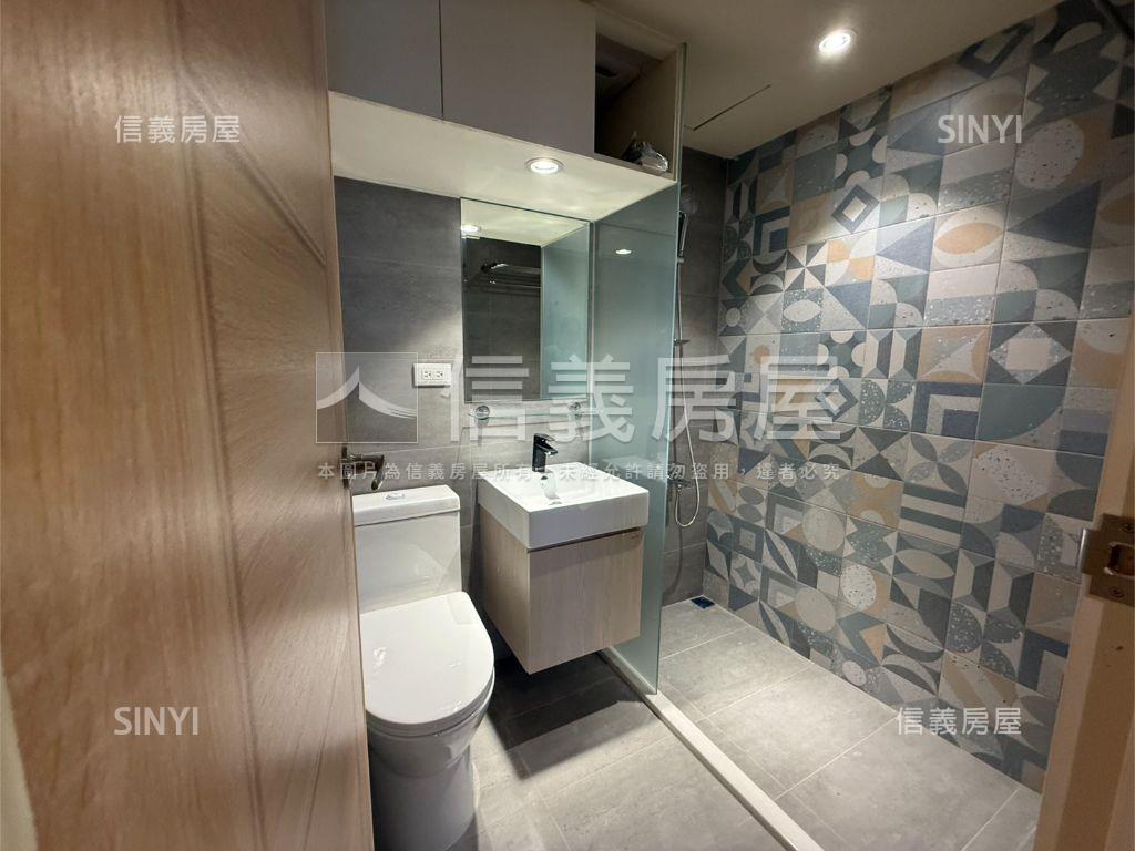 榮耀爵士稀有河景房屋室內格局與周邊環境