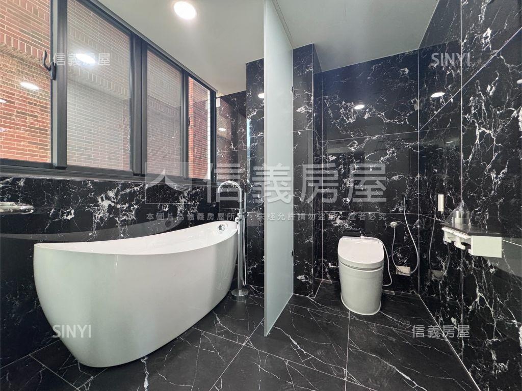 金角間百坪企業總部房屋室內格局與周邊環境