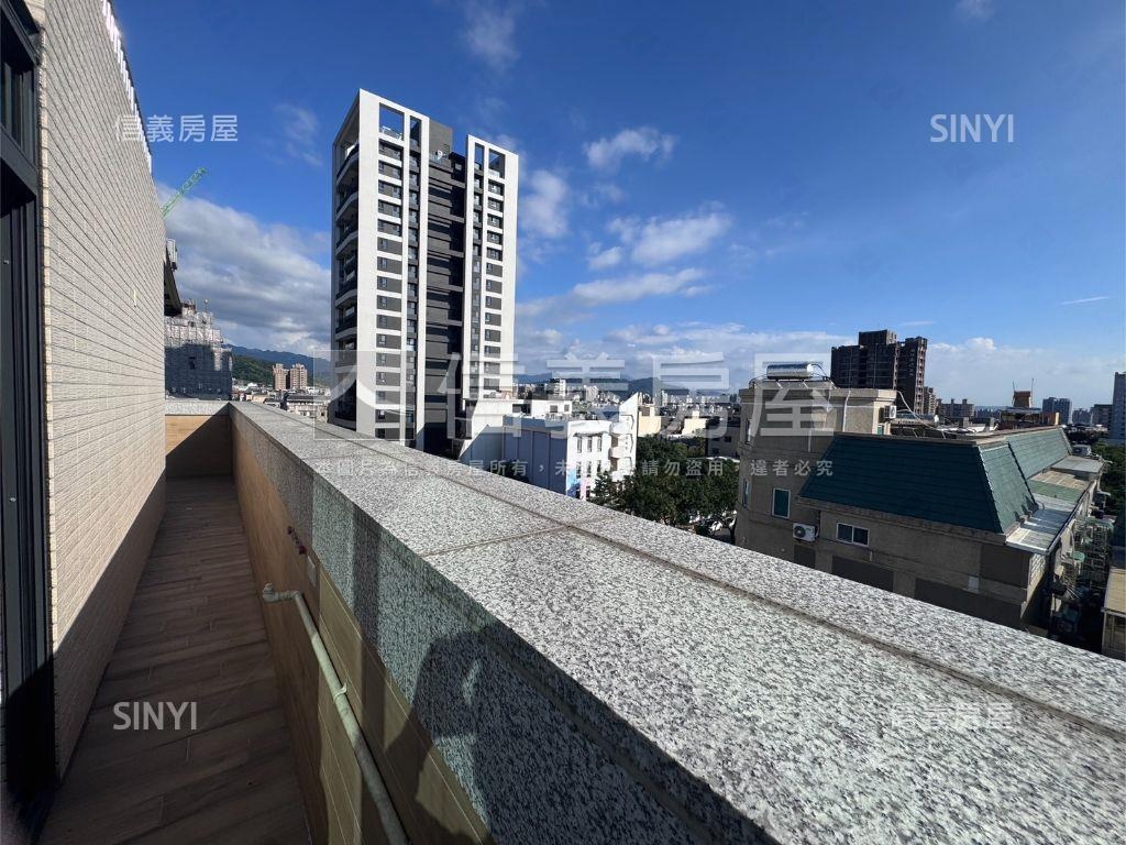 金角間百坪企業總部房屋室內格局與周邊環境