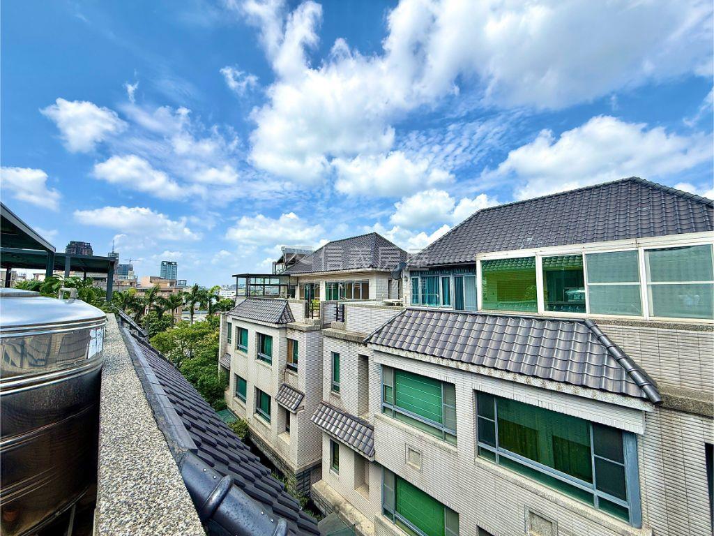七期高質感大面寬雙拼別墅房屋室內格局與周邊環境